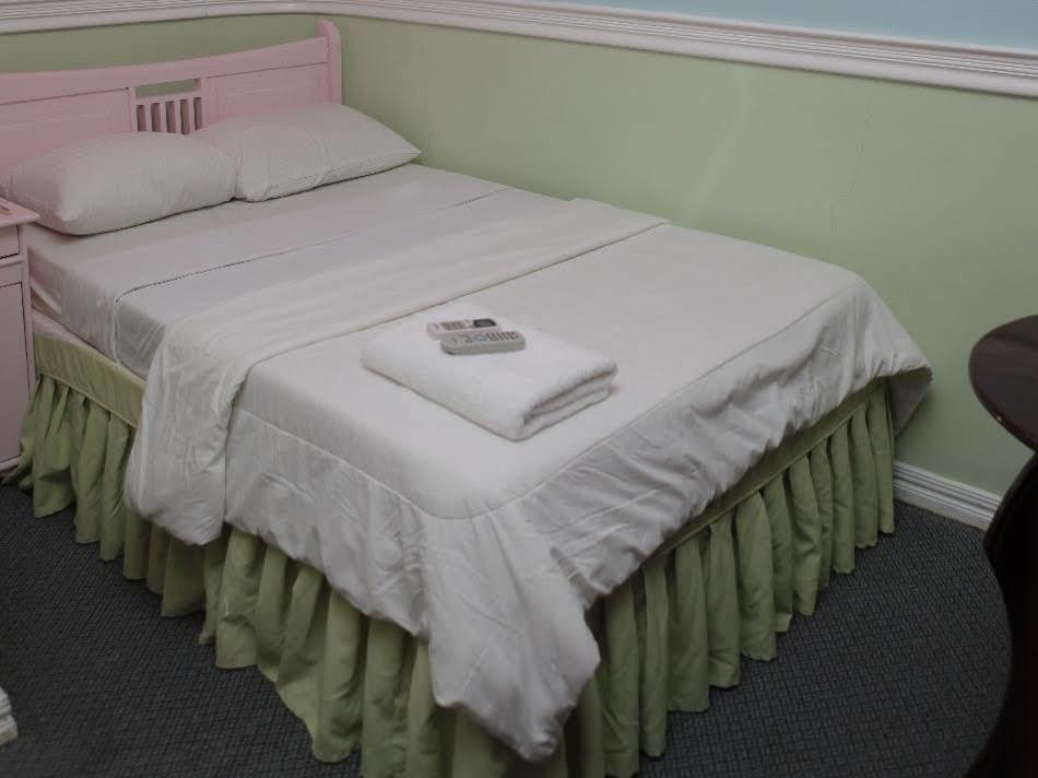 Golden Palace Hotel Tagum Esterno foto